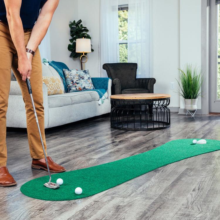 brookstone PUTT-A-BOUT Eagle 8 Golf Putting Mat