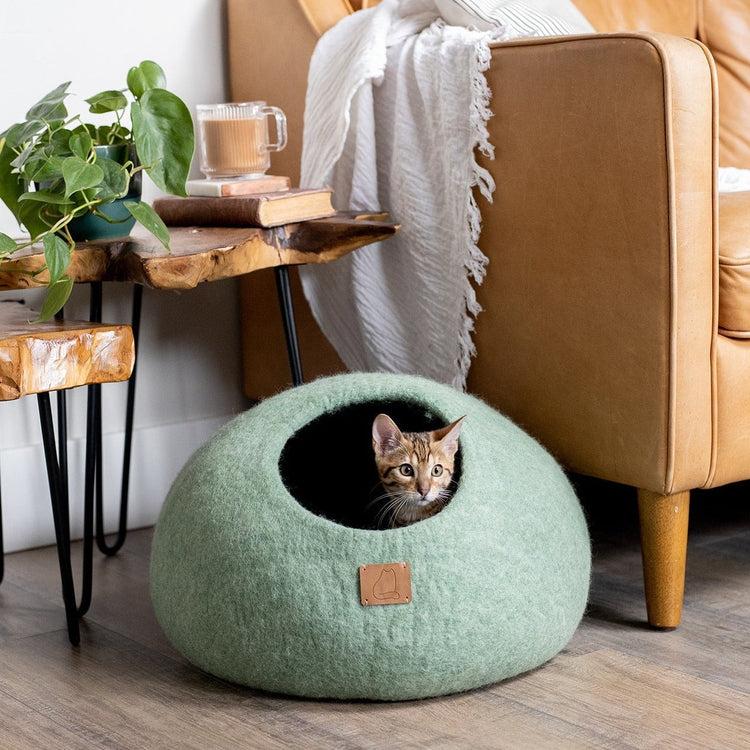 brookstone Eucalyptus Green | Round Style Cave by Fuzzy Cove