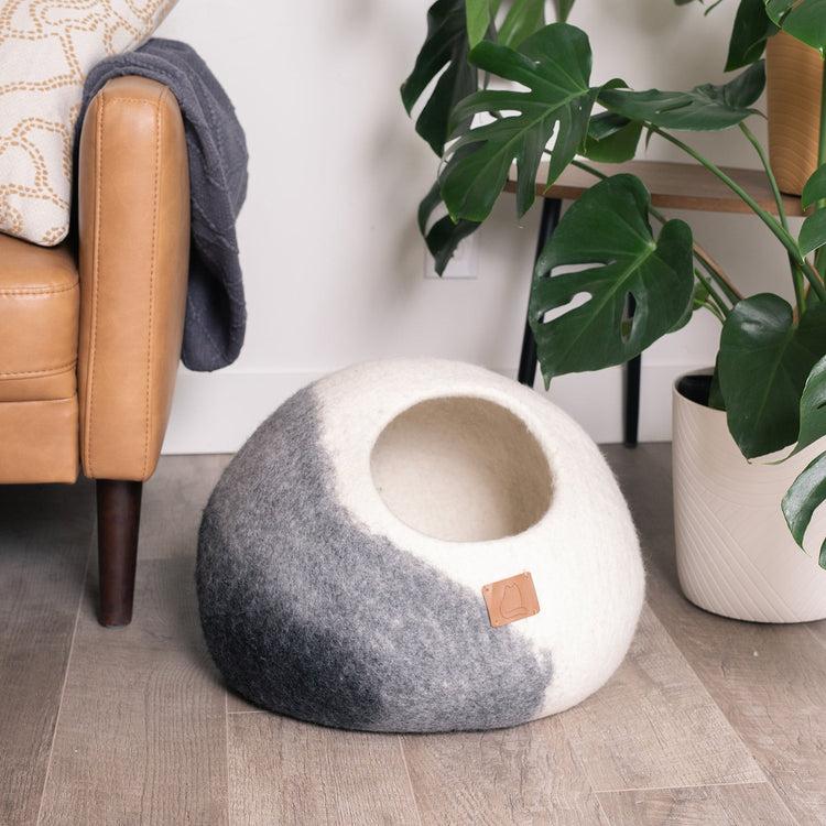 Brookstone Fade Design | Round Style Cave By Fuzzy Cove