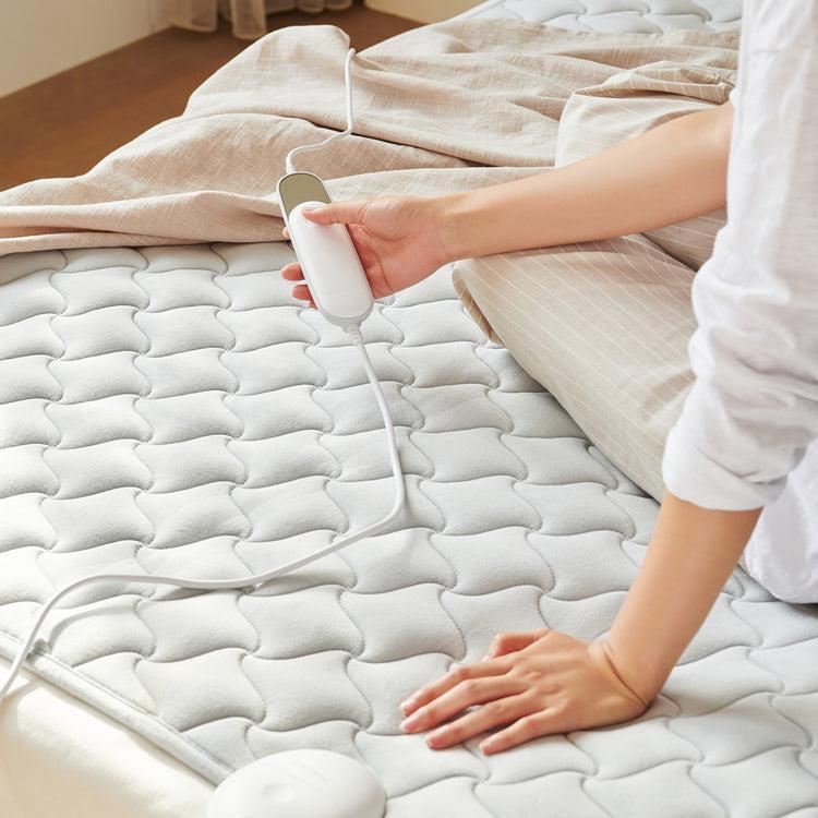 Brookstone Navien Mate EME501 CarbonCore Far Infrared Heated Mattress Pad Smart Care Heating With Sleep Mode Feature Wi-Fi Enabled & Washable