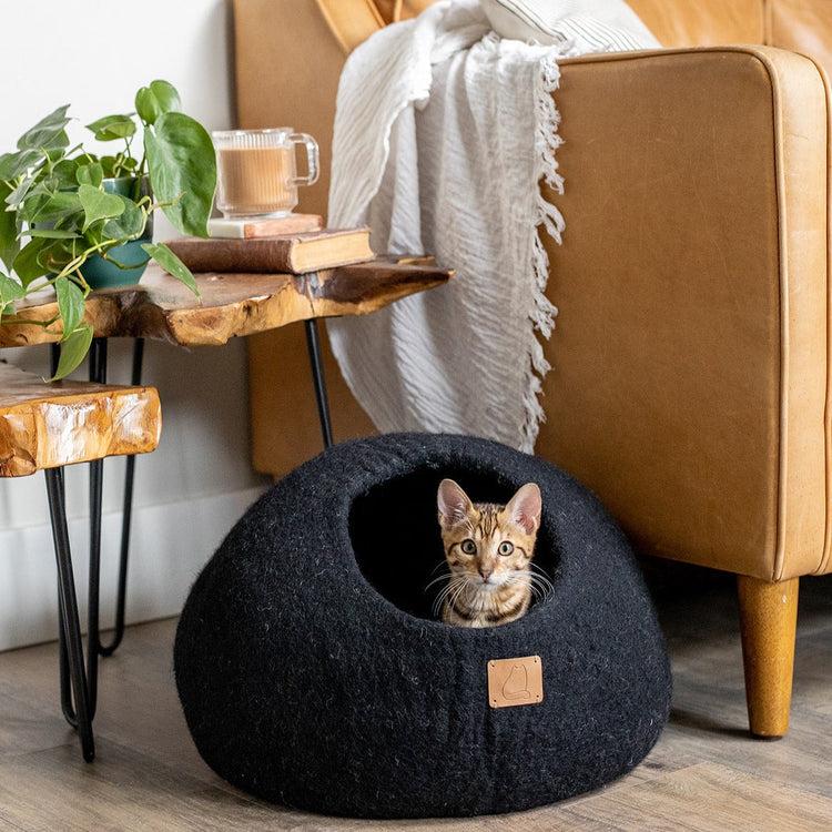 brookstone Night Black | Round Style Cave by Fuzzy Cove