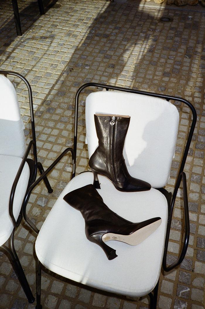 Brother Vellies Brandy Boot In Midnight