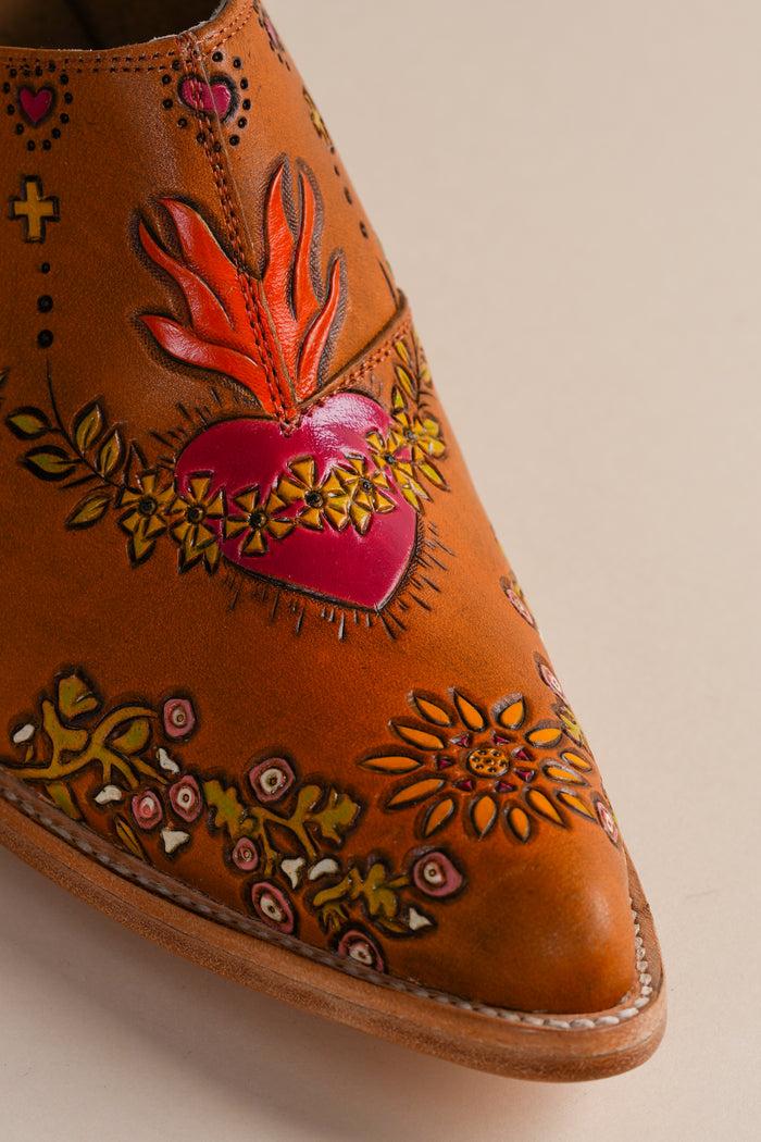 brother vellies Eve Doodle Mule