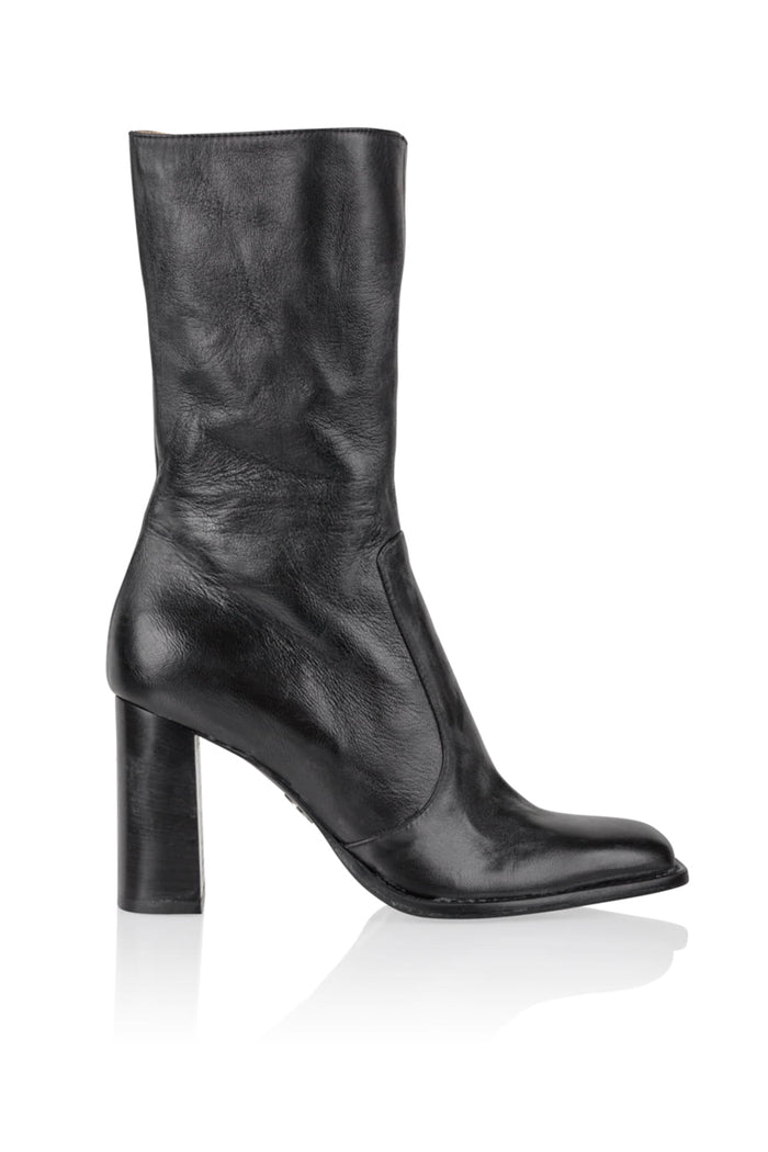 Brother Vellies Lauryn Boot In Midnight