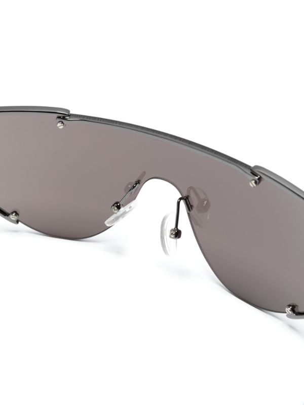 Browns Alexander McQueen Eyewear Black The Grip Shield-Frame Sunglasses | Browns Sunglasses