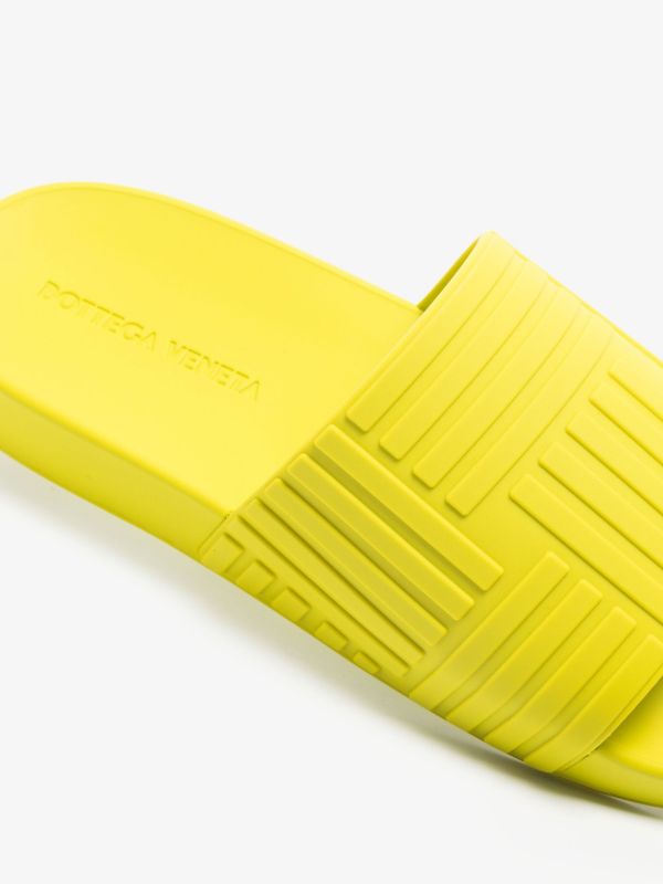 Browns Bottega Veneta Green Embossed Rubber Slides | Browns Sandals