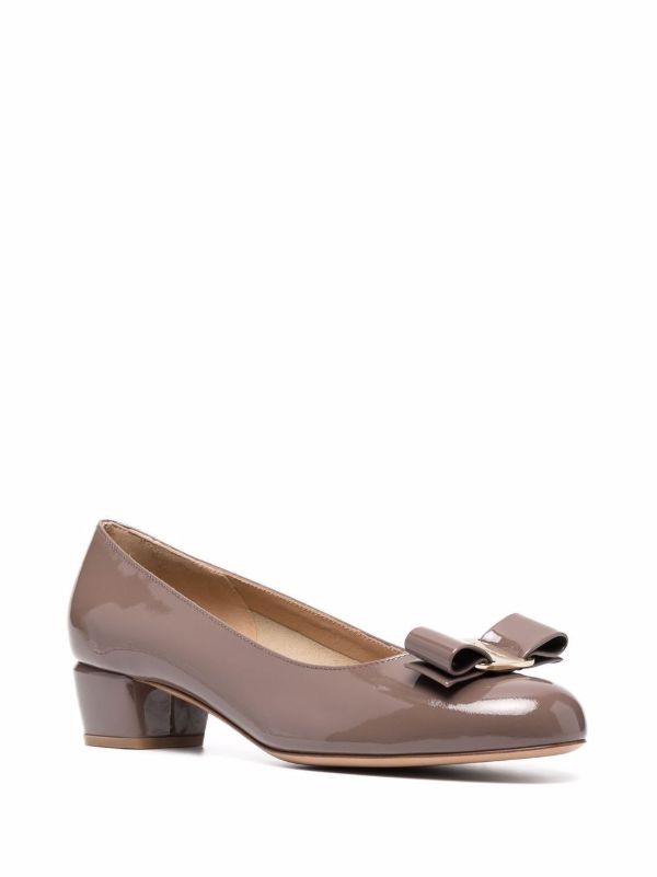Browns Ferragamo Brown Bow Detail Block Heel Pumps | Browns Pumps