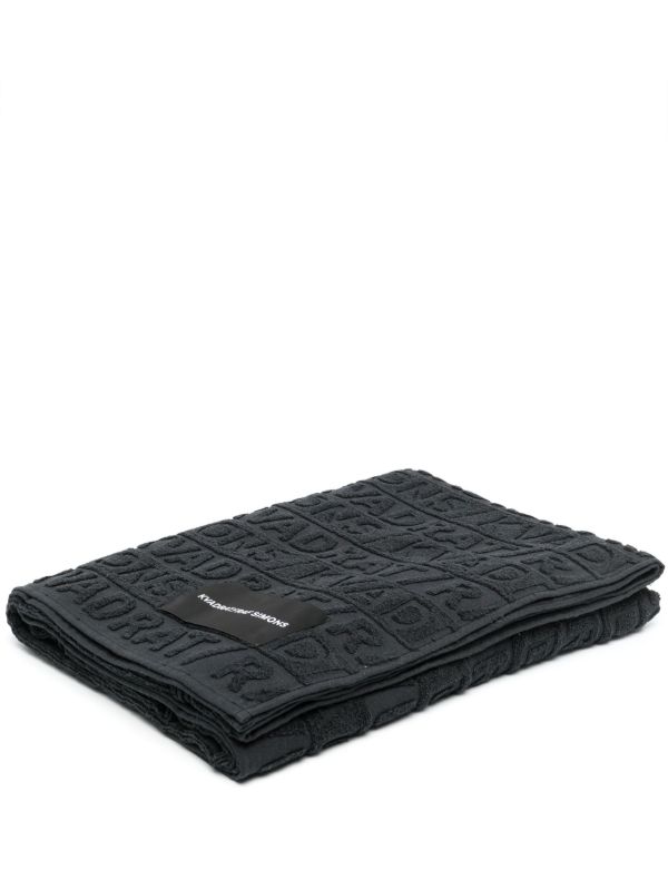 browns Kvadrat X Raf Simons black logo jacquard towel | Browns Towels
