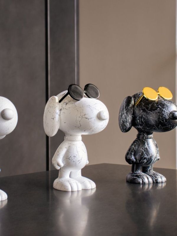 Browns LEBLON DELIENNE Black Marble Print Snoopy Figurine | Browns Collectibles