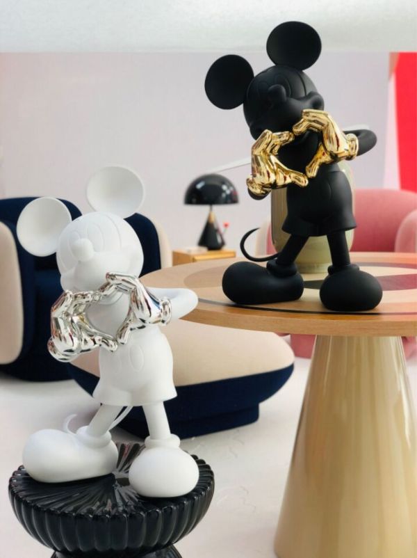 Browns LEBLON DELIENNE Black Mickey With Love 30cm Figurine | Browns Collectibles