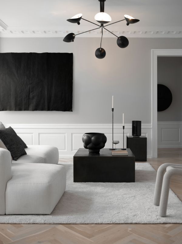 Browns Louise Roe Black Balloon 05 Ceramic Bowl | Browns Vases