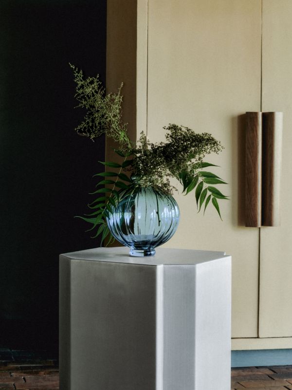 Browns Louise Roe Blue Balloon 01 Glass Vase | Browns Vases
