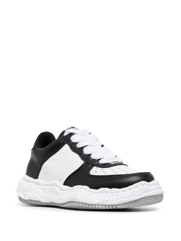 Browns Maison MIHARA YASUHIRO Black Wayne Low Top Leather Sneakers | Browns Low-Tops