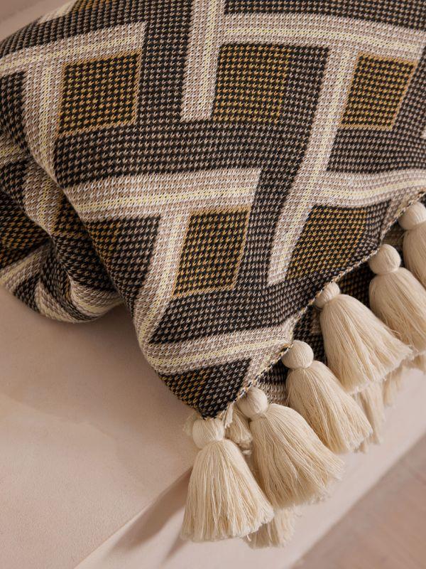 Browns Soho Home Geometric Intarsia Blanket | Browns Blankets & Throws