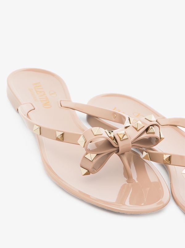 Browns Valentino Garavani Neutral Rockstud Rubber Sandals | Browns Sandals