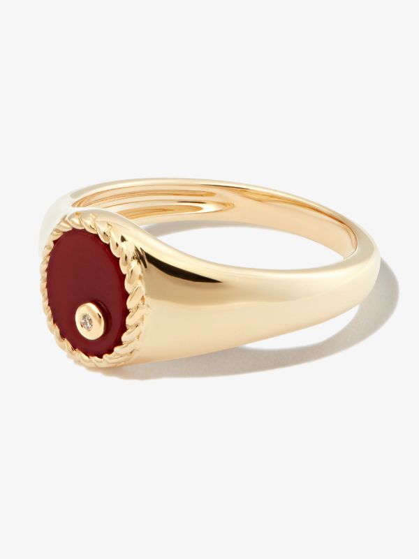 browns Yvonne Léon 9K yellow gold oval agate and diamond signet ring | Browns Fine Rings