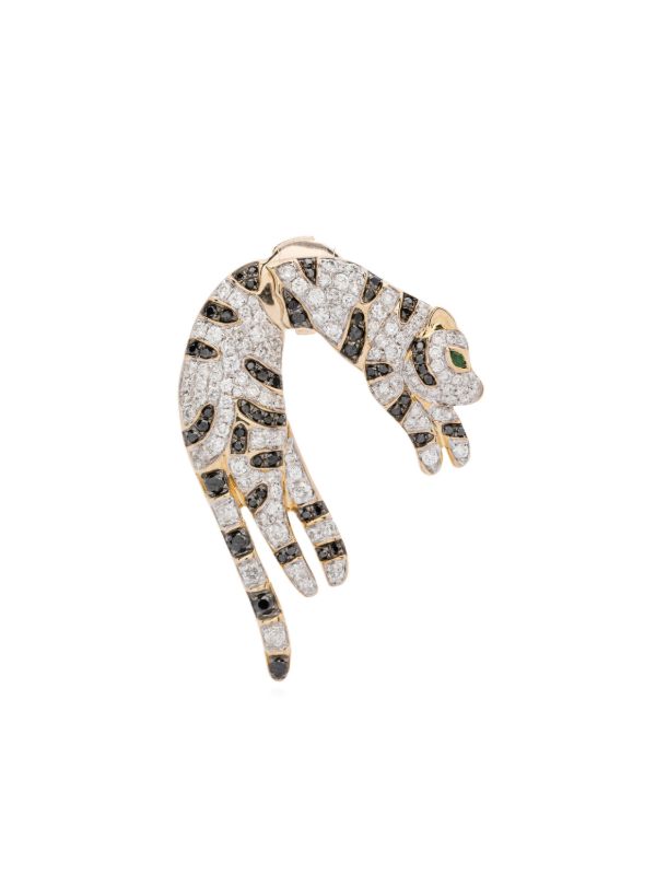 browns Yvonne Léon 9kt yellow gold Puce Dessous Felin stud earrings | Browns Earrings