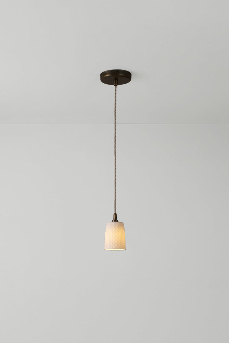 btc Antique Brass Oxford 1 Pendant Natural White