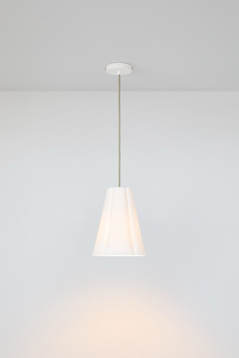 btc Blossom Size 2 Pendant Natural White / Grey