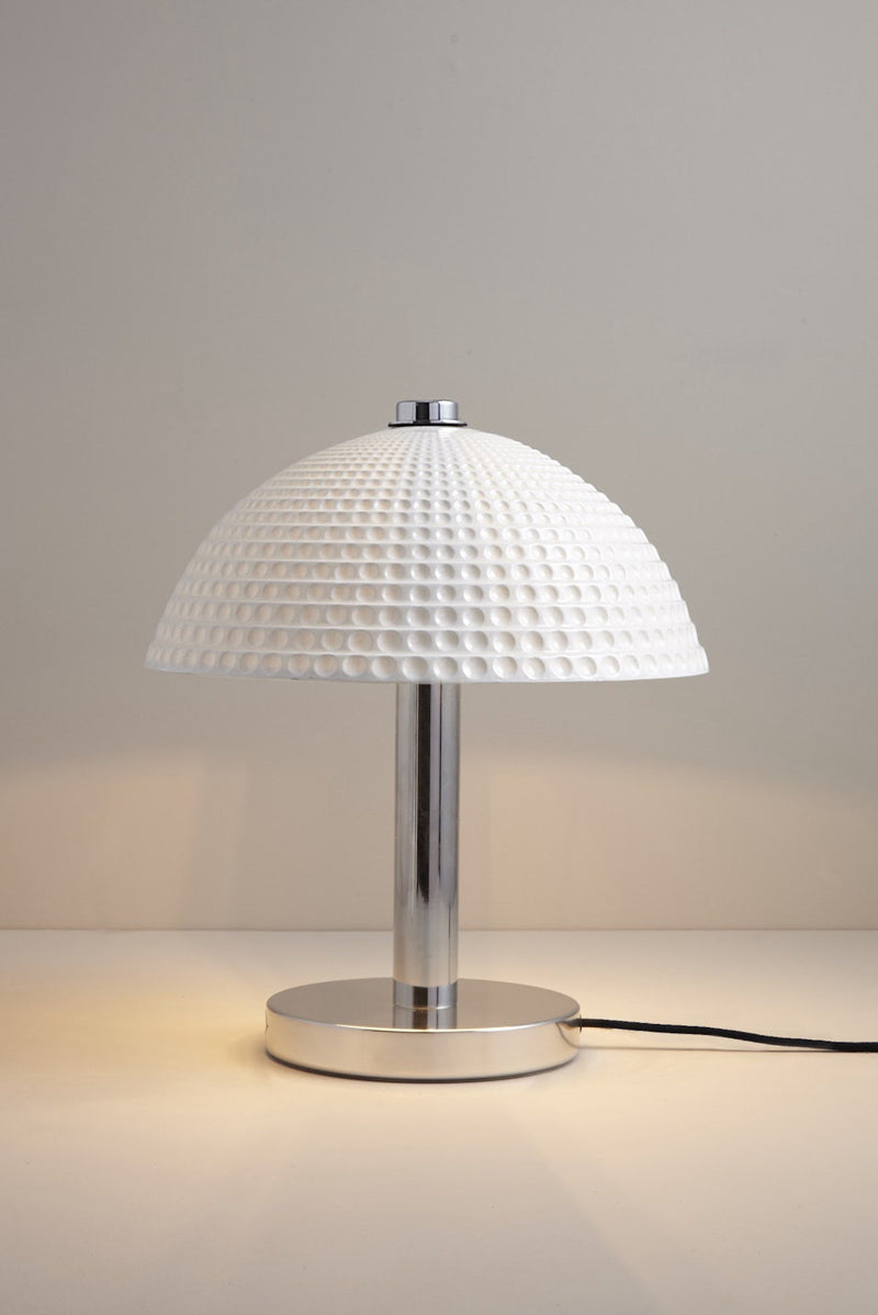 btc Cosmo Dimple Table Light Natural White