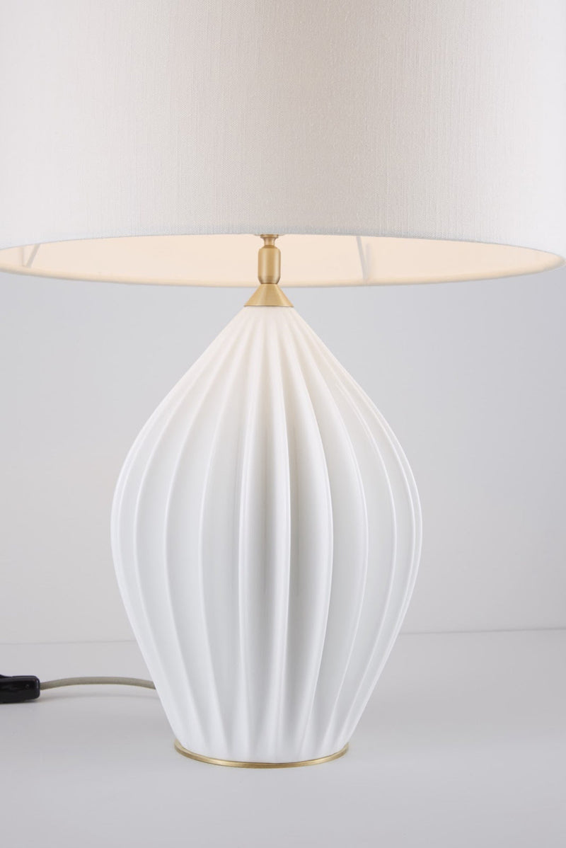Btc Fin King Table Light Natural White