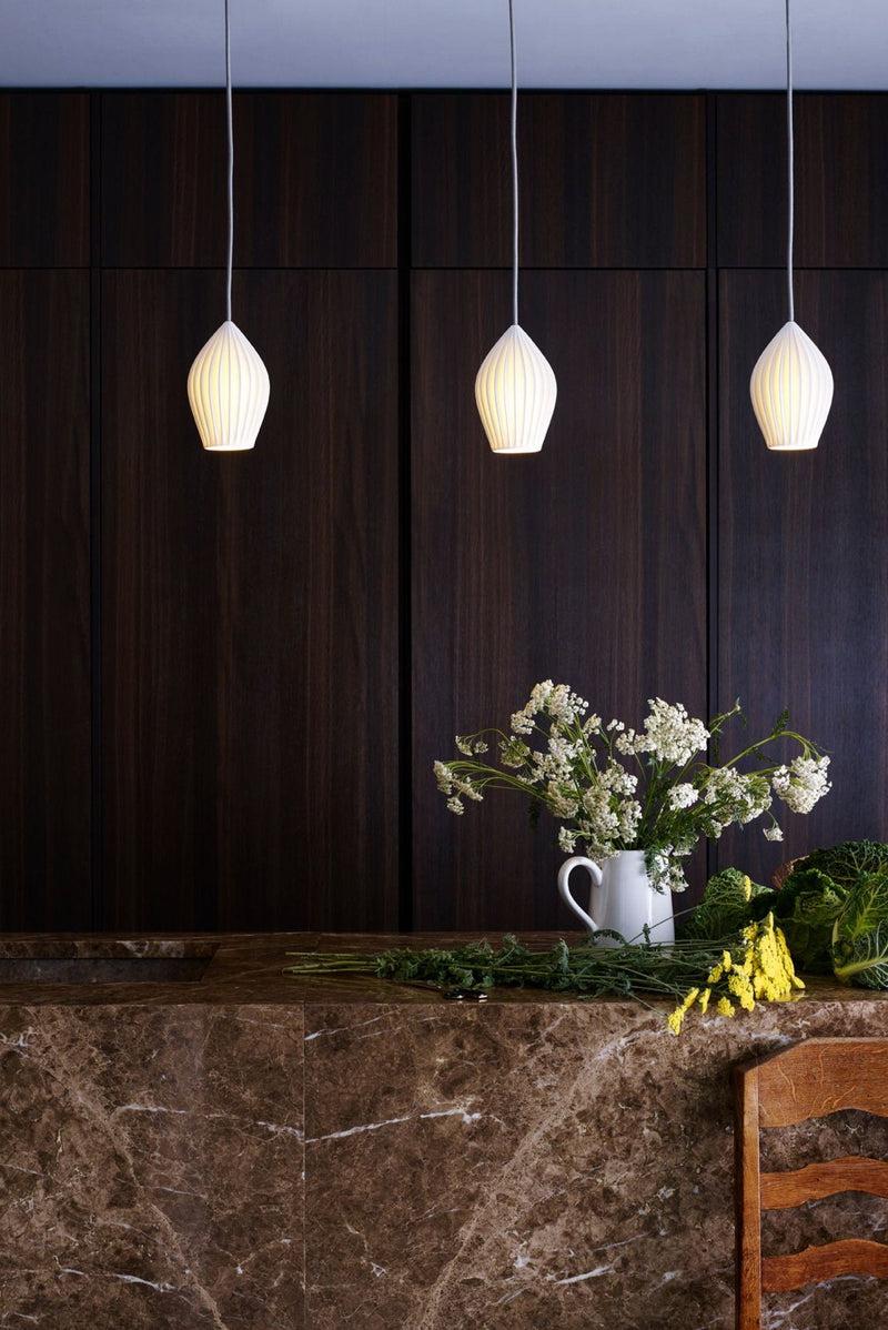 Btc Fin Medium Pendant Natural White