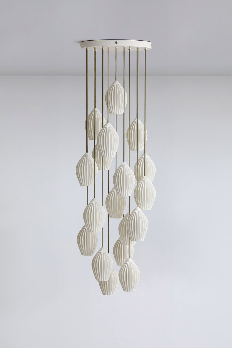 Btc Fin Pendant Grouping Of 18 Natural White