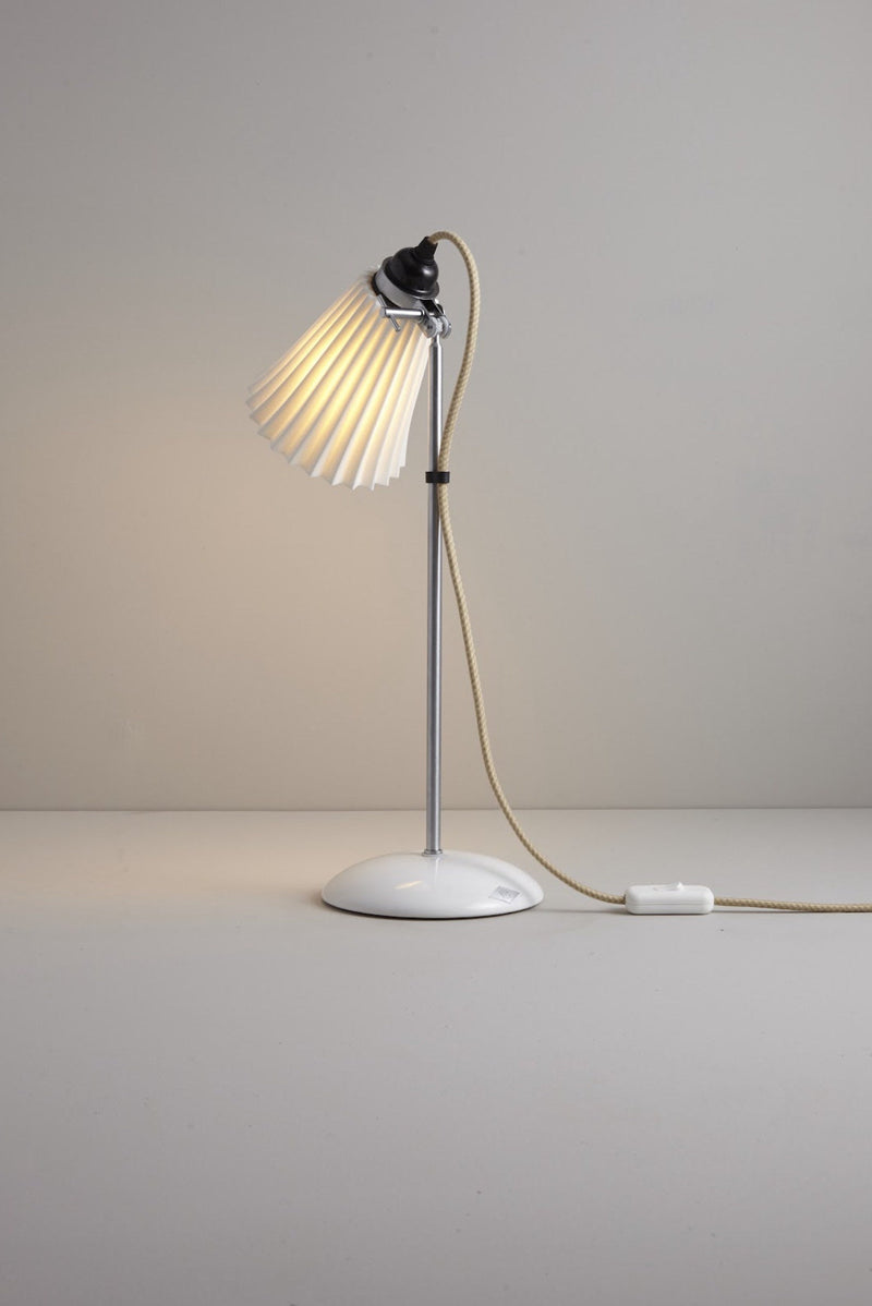 Btc Hector Pleat Medium Table Light Natural White