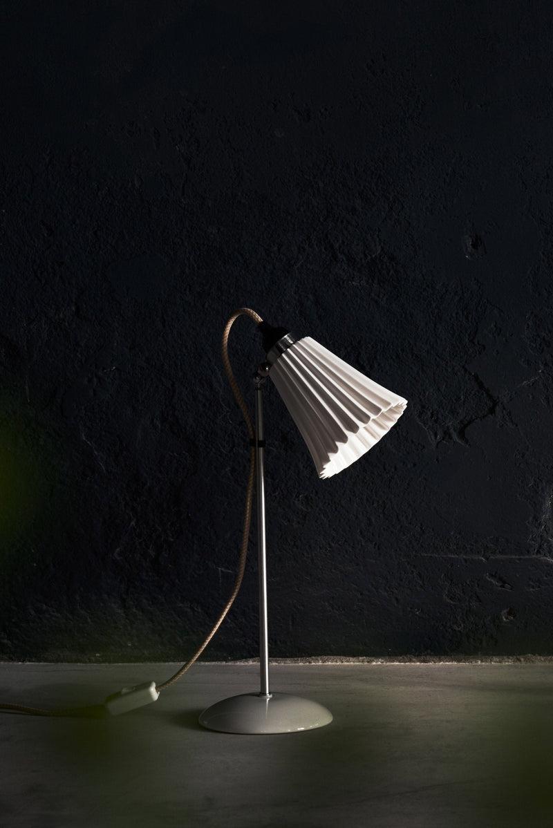 Btc Hector Pleat Medium Table Light Natural White