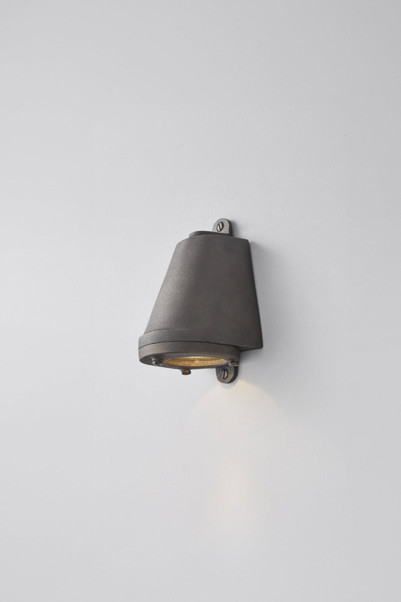 Btc Mast Light Sandblasted Weathered Bronze