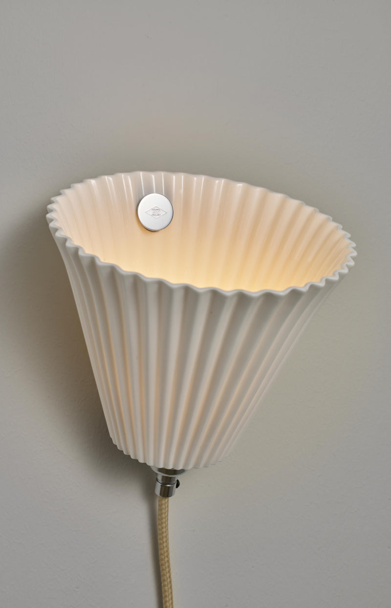 Btc Portable Pleat Large Wall Light Natural White