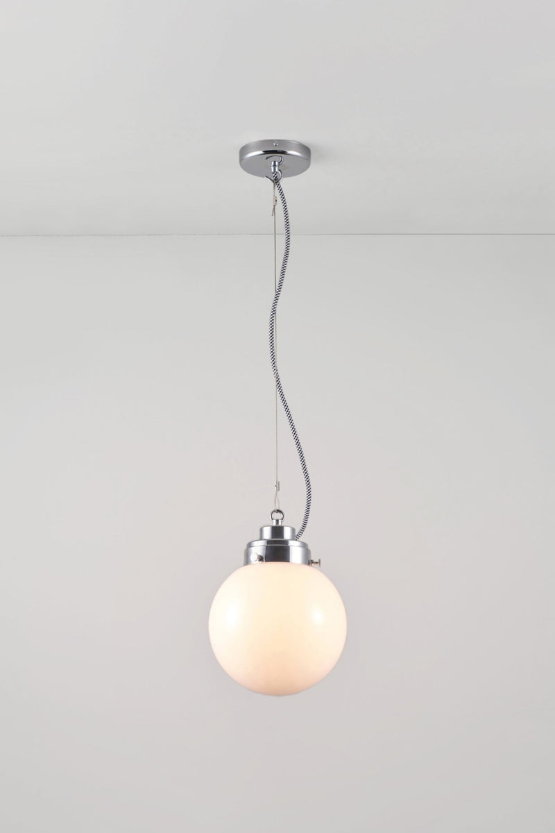 btc Small Globe Pendant Chrome / Opal