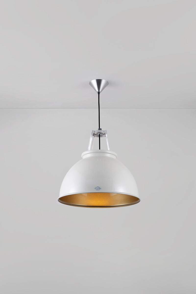 btc Titan Size 3 Pendant Putty Grey / Bronze