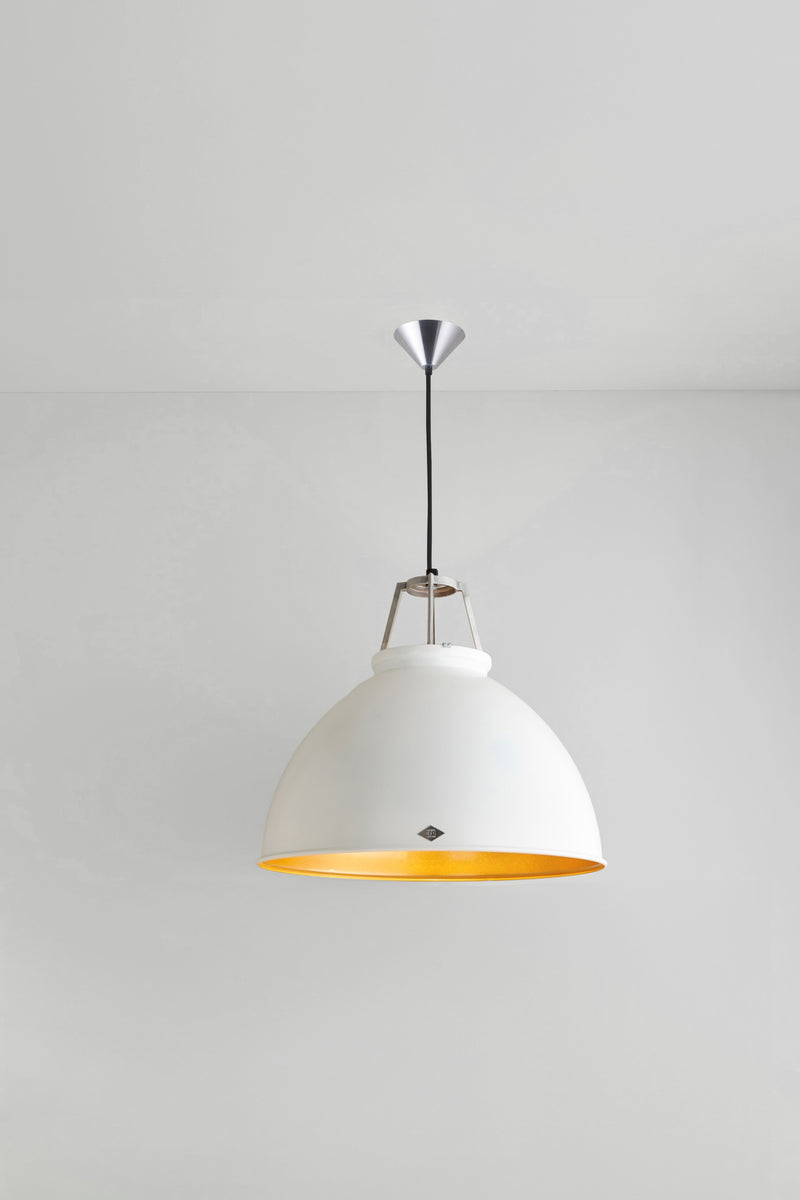 Btc Titan Size 5 Pendant Black / Bronze