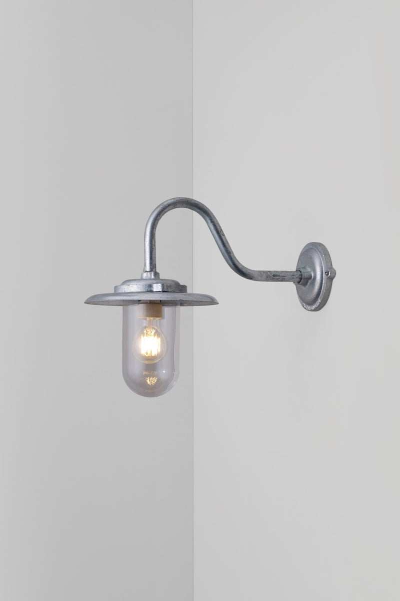 Btc Exterior Bracket Light 100W 7677 Galvanised Silver / Clear / Standard