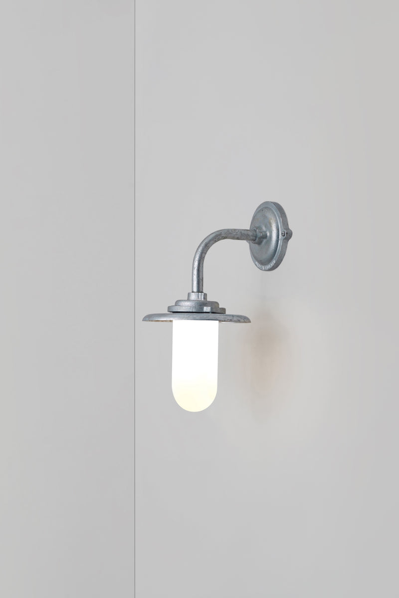 Btc Exterior Bracket Light 60W 7677 Galvanised Silver / Clear / Standard