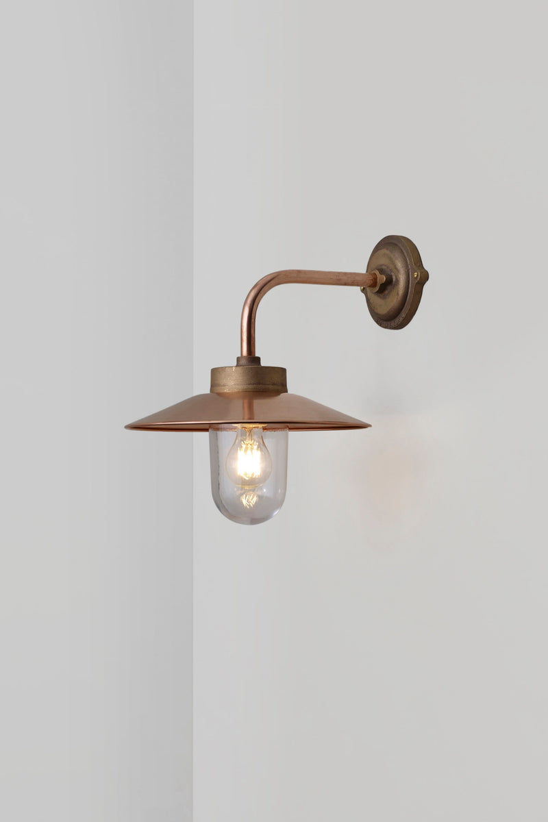 Btc Exterior Bracket Light 7680 Bronze / Frosted / Standard