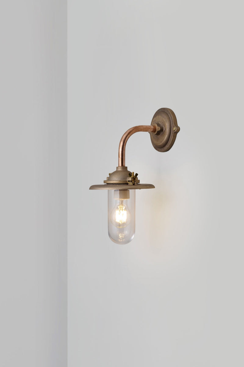 btc Exterior Bracket Light 7685 Bronze / Clear / Standard