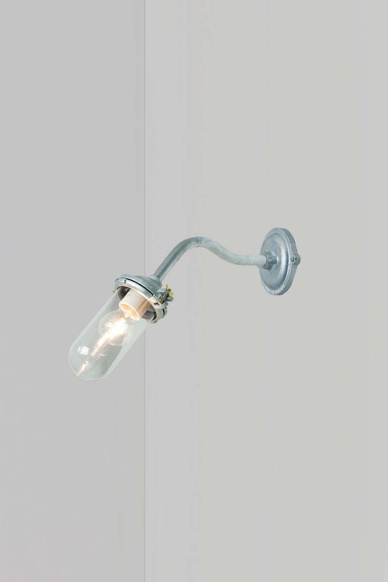 Btc Exterior Bracket Light Canted 7684 Bronze / Frosted / Standard