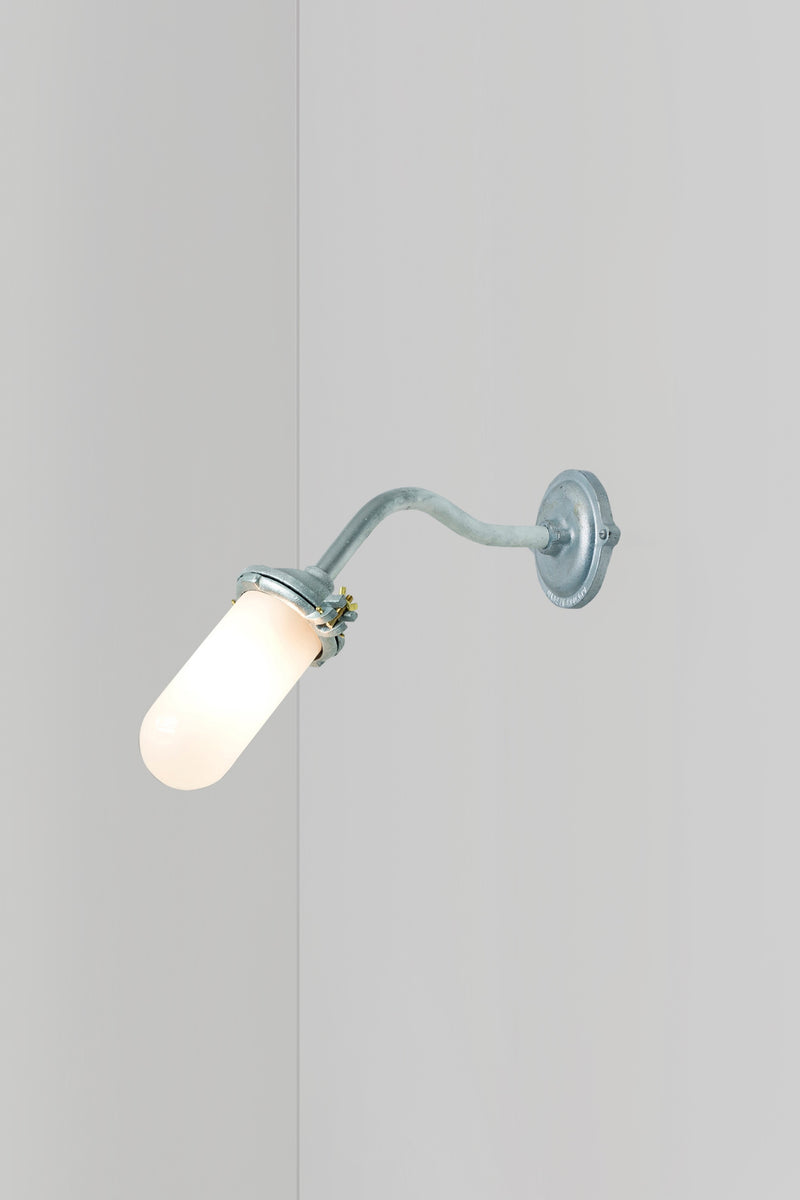 Btc Exterior Bracket Light Canted 7684 Bronze / Frosted / Standard