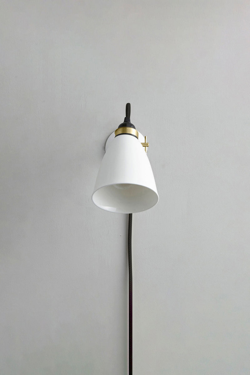 Btc Hector 30 Wall Light Plug Switch And Cable Natural White / Grey