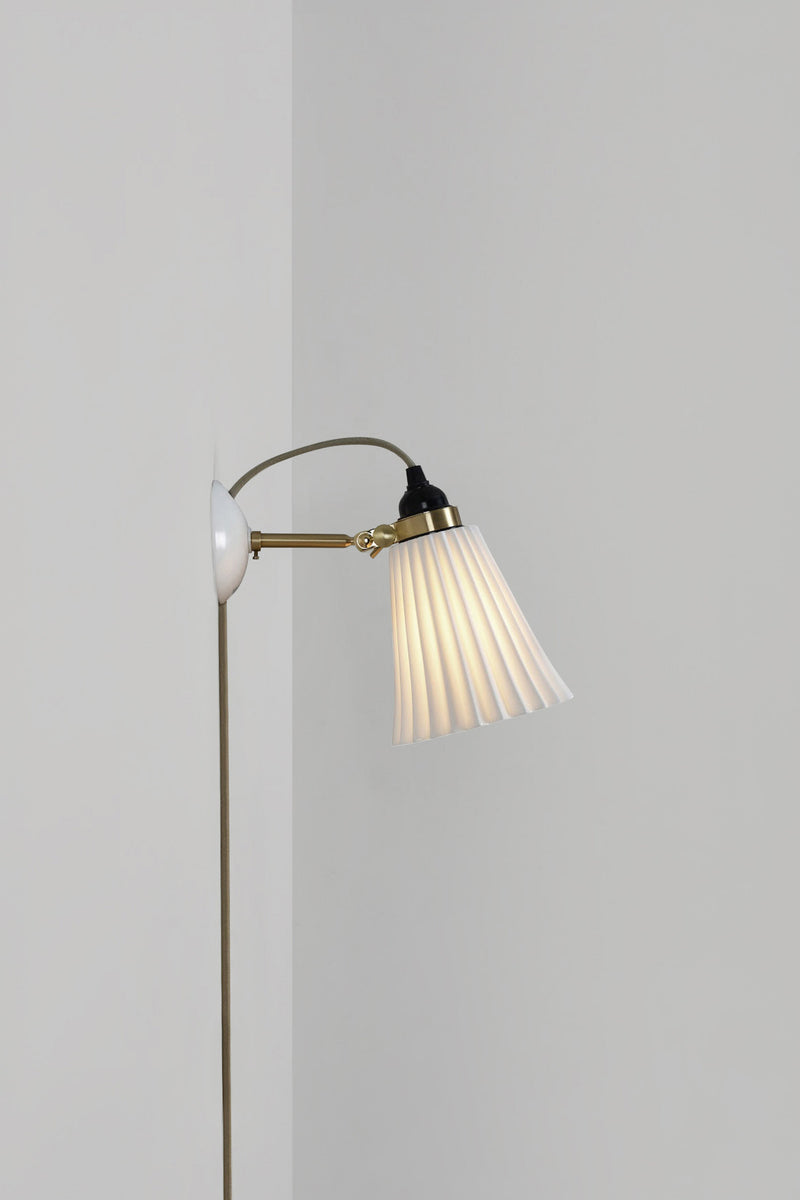 Btc Hector Pleat Medium Wall Light PSC Brass Natural White / Grey