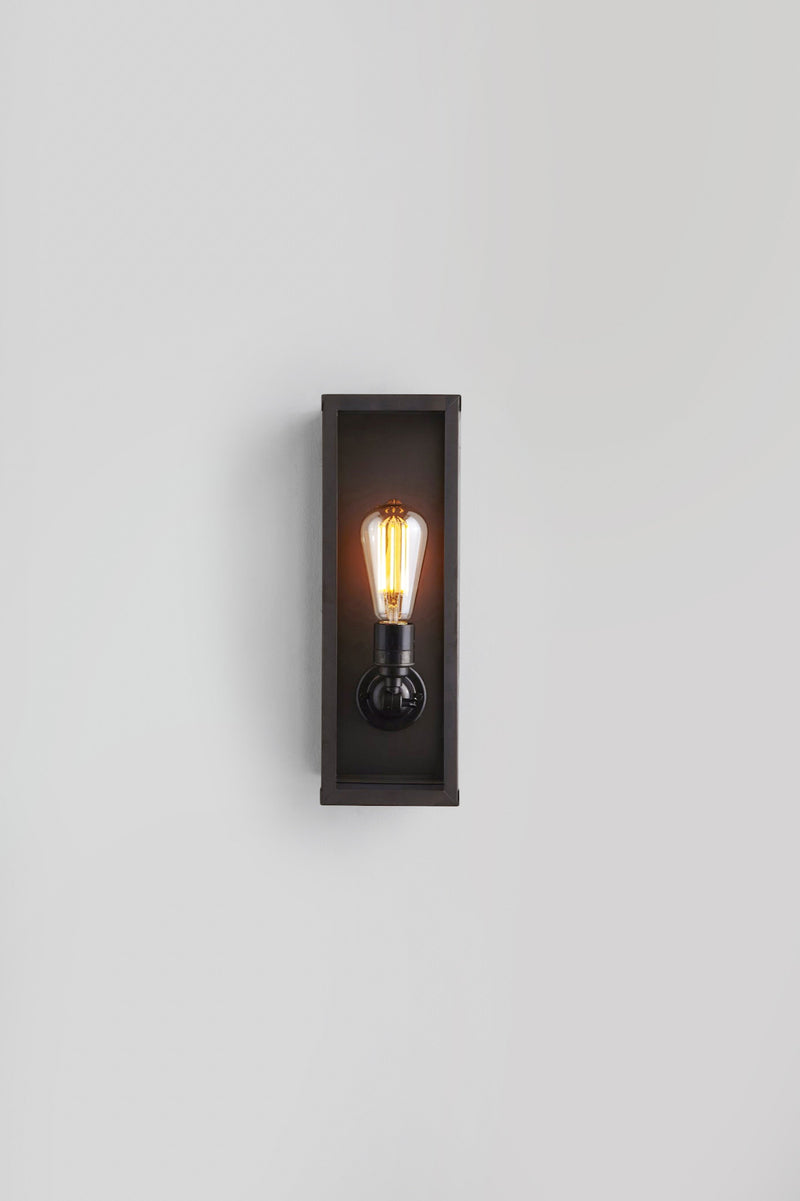 Btc Narrow Box Wall Light 7650 (Internally Glazed) Weathered Brass / Clear