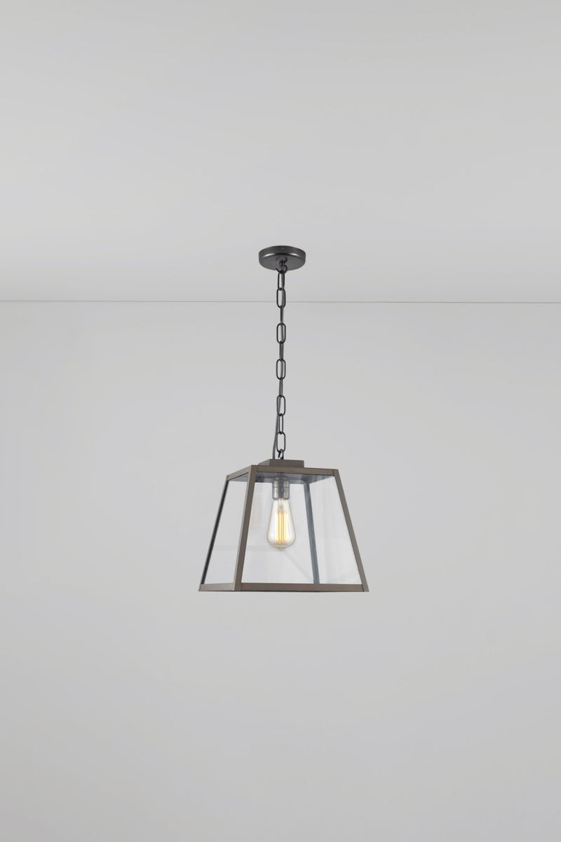 Btc Quad Medium Pendant Closed Top Weathered Brass / Clear