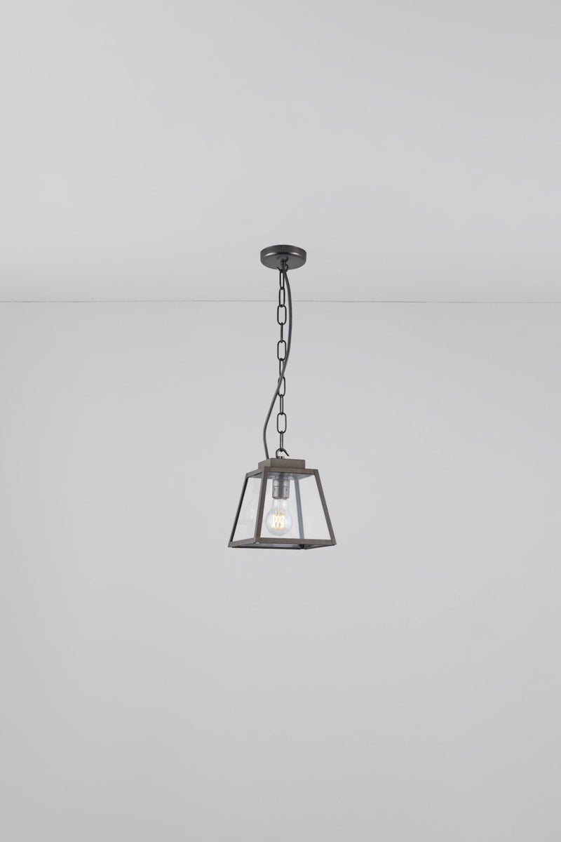 Btc Quad Small Pendant Closed Top Weathered Brass / Clear