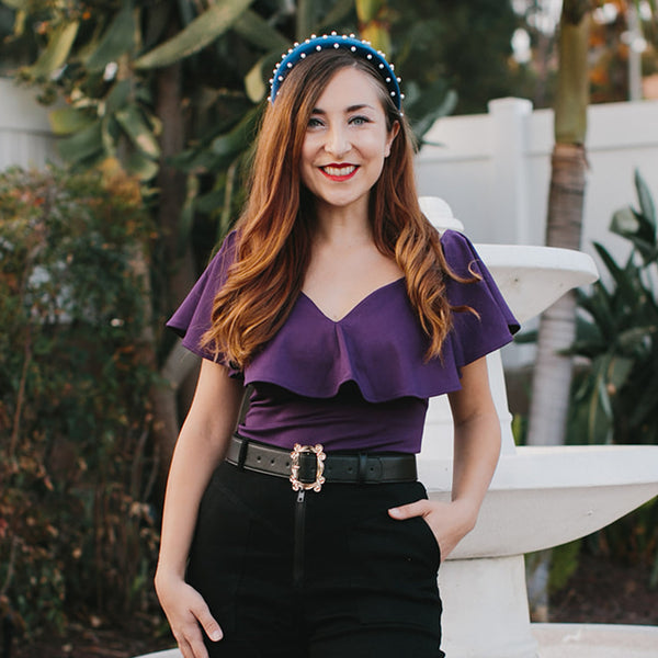 Buckle Down Friends Monica's Peephole Frame Gold Cast Buckle - Black PU Strap Belt