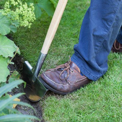 Burgon & Ball Half Moon Lawn Edger - RHS Endorsed