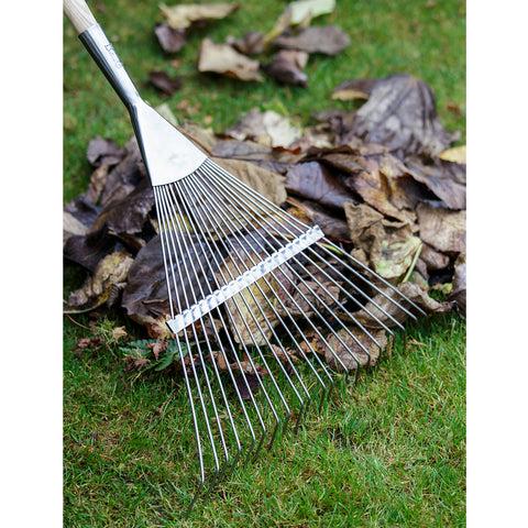 Burgon & Ball Lawn Rake - RHS Endorsed
