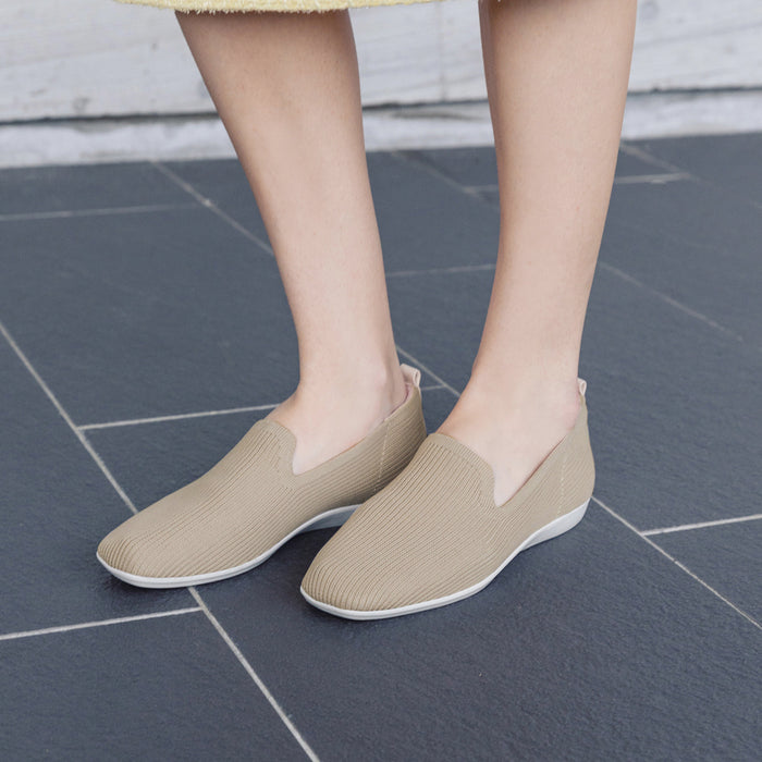 Bussola Vicenza Knit Flat Shoes (Doeskin)