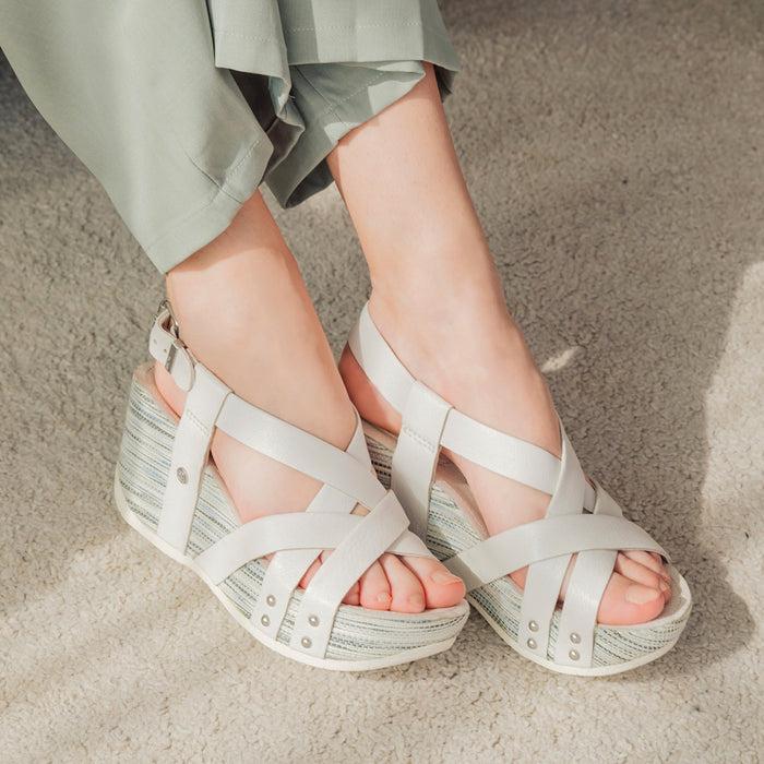 bussola Formentera Cross Straps Wedge Sandals (Bianco)
